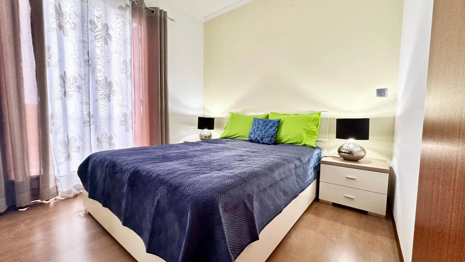 Private Rooftop Sunny Terrace In Funchal فونشال