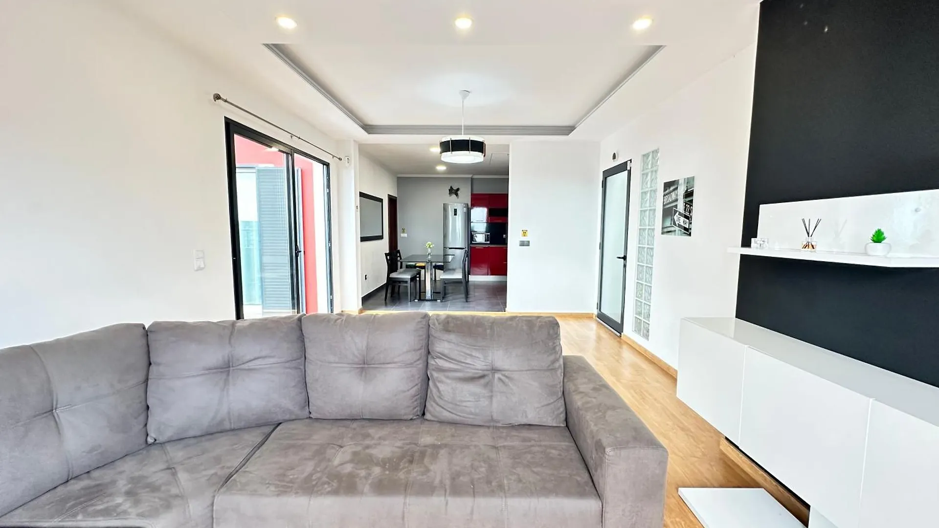 Private Rooftop Sunny Terrace In Funchal شقة فونشال