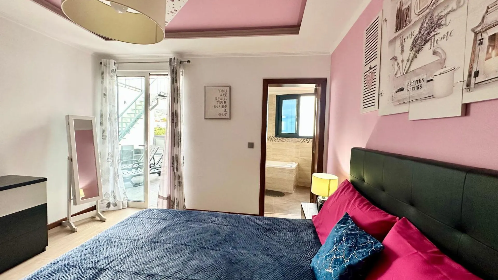 Private Rooftop Sunny Terrace In Funchal Apartamento